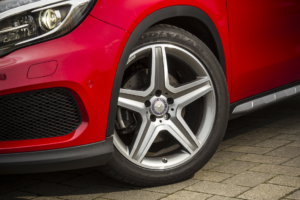 Mercedes GLA 200 vs. GLA 250: 4 Differences & Which Is Best?